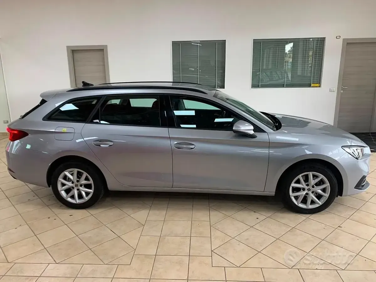 Usata Seat Leon ST Business 150 CV (110 kW) 2023 Grigio Station wagon