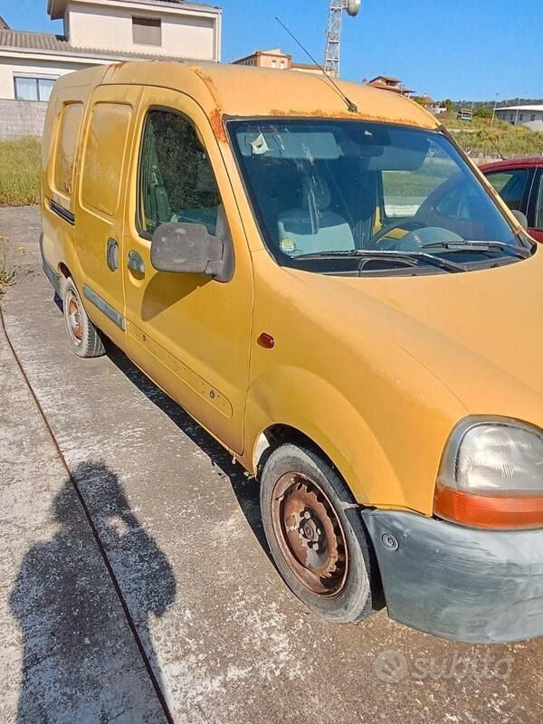 Usata Renault Kangoo 54 CV (39 kW) 2000 Monovolume