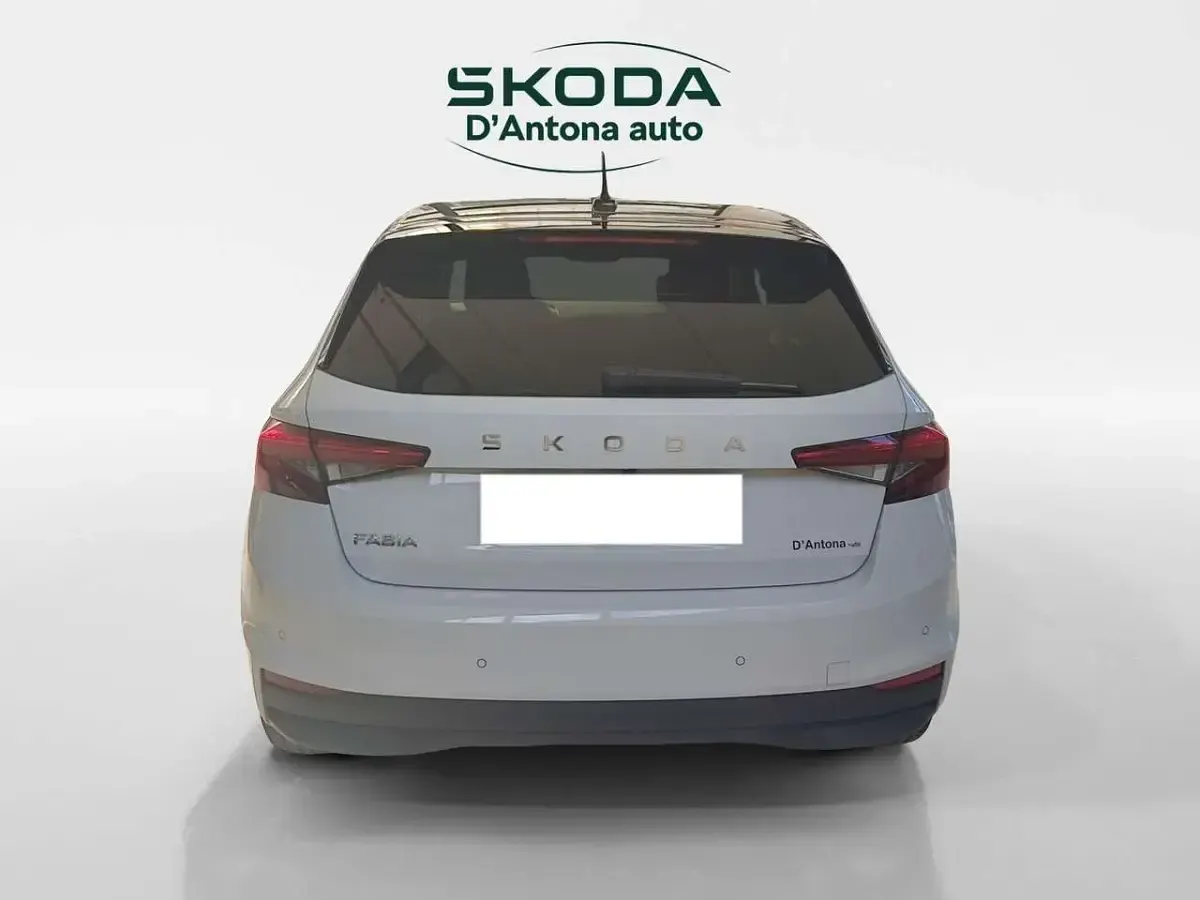 Nuova Skoda Fabia 116 CV (85 kW) 2025 Bianco Utilitaria