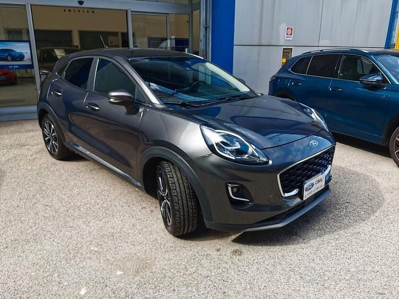 Usata Ford Puma Titanium 120 CV (88 kW) 2021 Grigio SUV