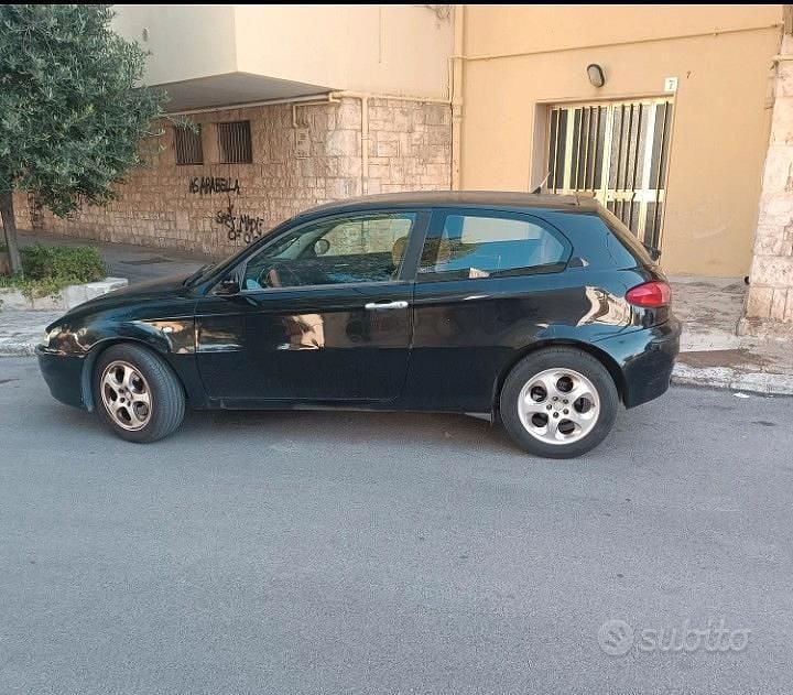Occasion Alfa Romeo 147 120 PK (88 kW) 2001 Hatchback