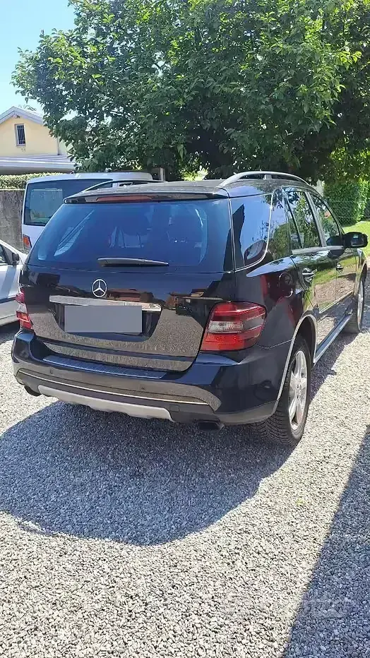 Usata Mercedes 320 224 CV (164 kW) 2006 Nero Station wagon