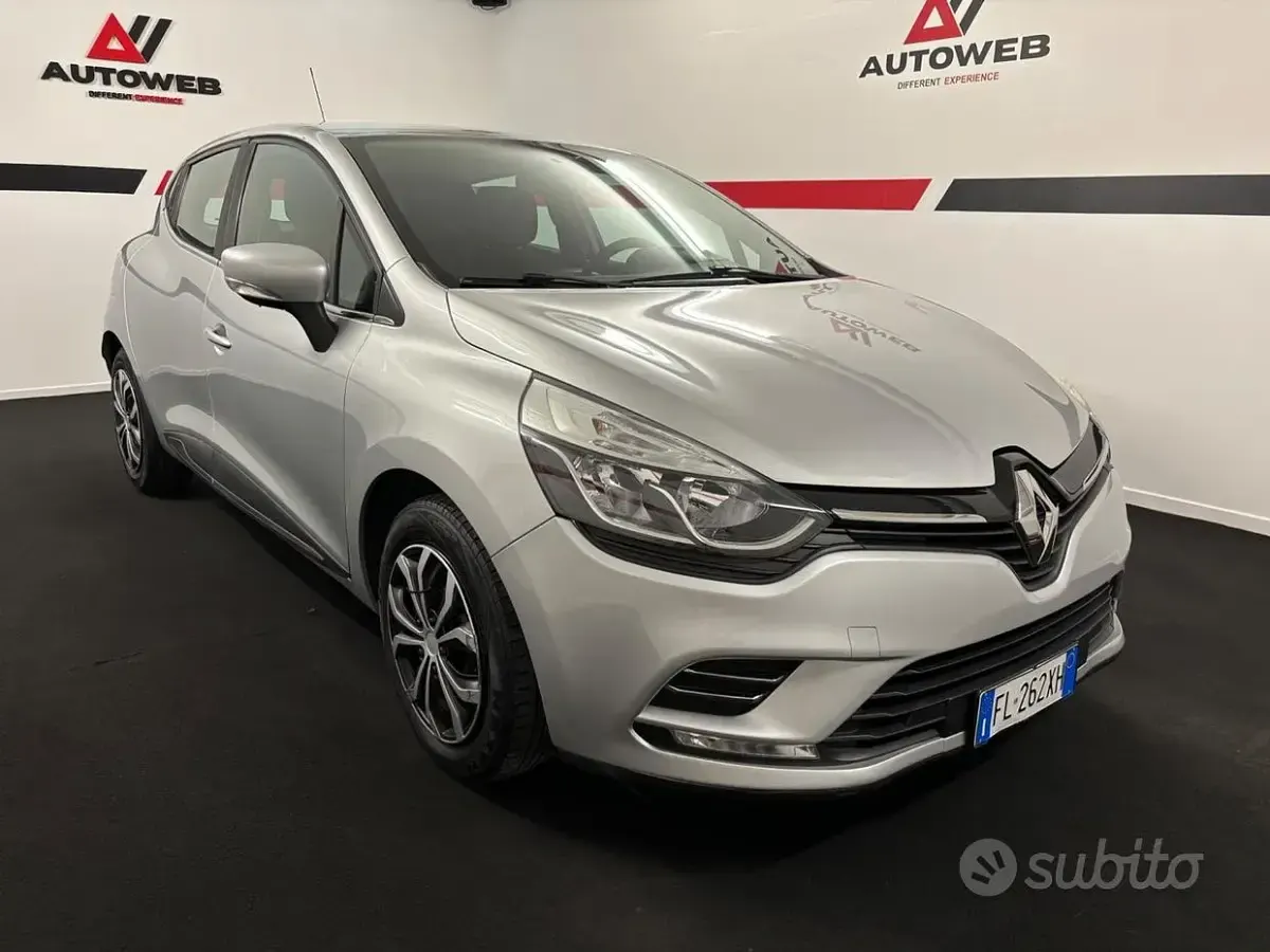 Usata Renault Clio IV Intens 90 CV (66 kW) 2017 Grigio Berlina