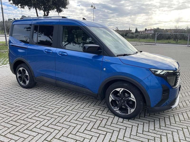 Usata Ford Tourneo Active 125 CV (91 kW) 2024 Blu/azzurro Furgone