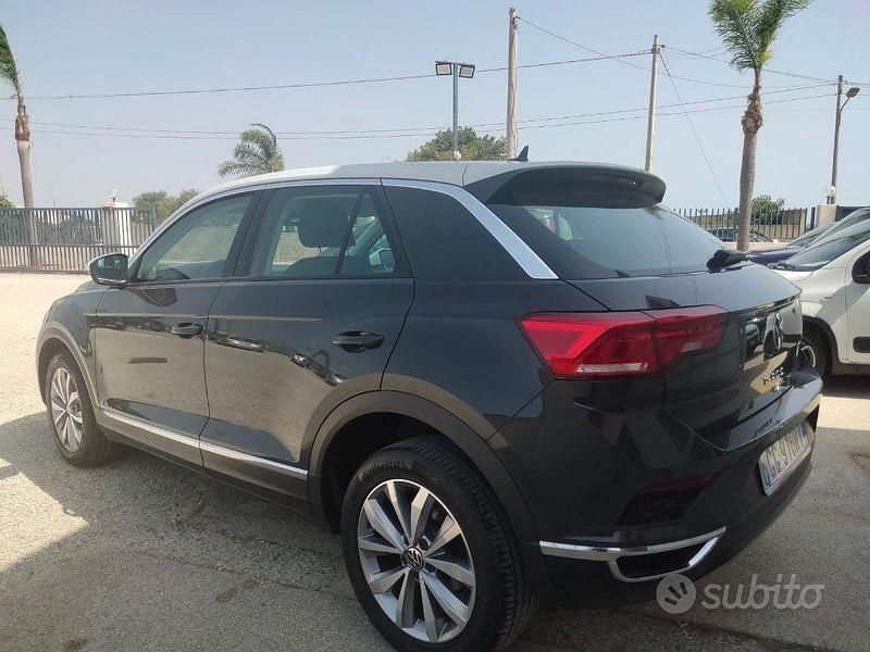Usata VW T-Roc Style 110 CV (80 kW) 2021 Grigio SUV