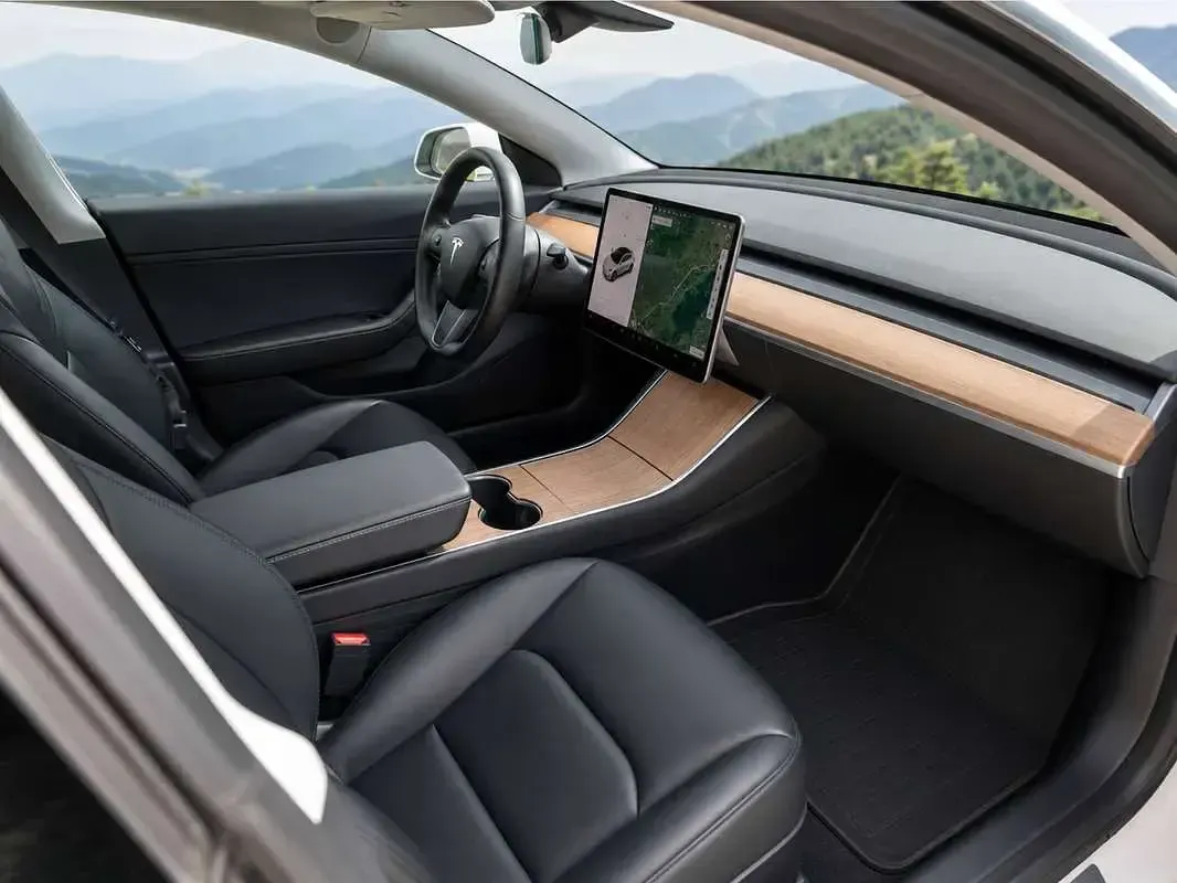Usata Tesla Model 3 Long Range AWD 378 kW (515 CV) 2019 Bianco Berlina