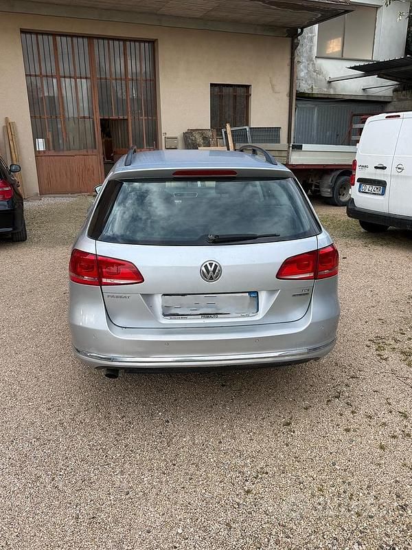 Usata VW Passat 2011 Grigio Station wagon