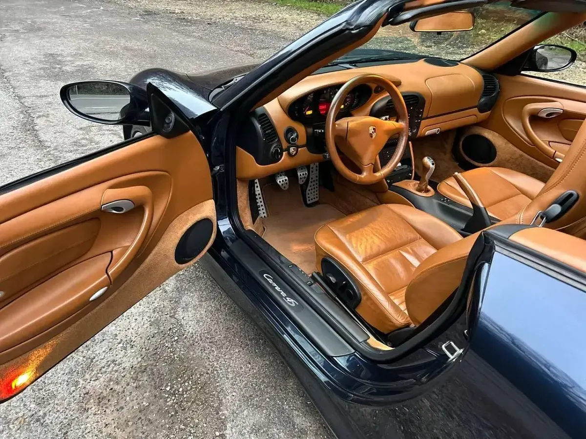 Usata Porsche 911 Carrera 4S Cabriolet 320 CV (235 kW) 2004 Blu/azzurro Cabrio