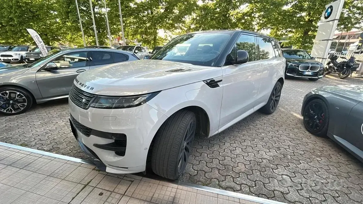 Usata Land Rover Range Rover Sport Dynamic 249 CV (183 kW) 2024 Grigio SUV