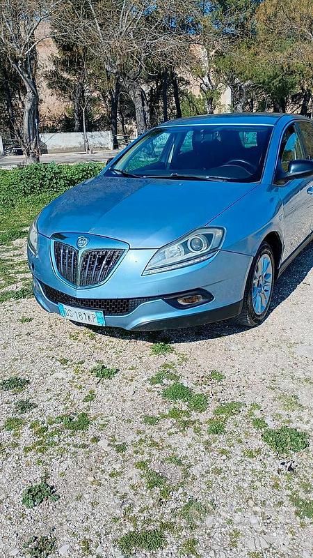 Usata Lancia Delta 140 CV (102 kW) 2008 Blu Utilitaria