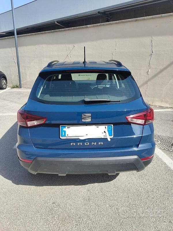Usata Seat Arona Style 95 CV (69 kW) 2018 Blu SUV