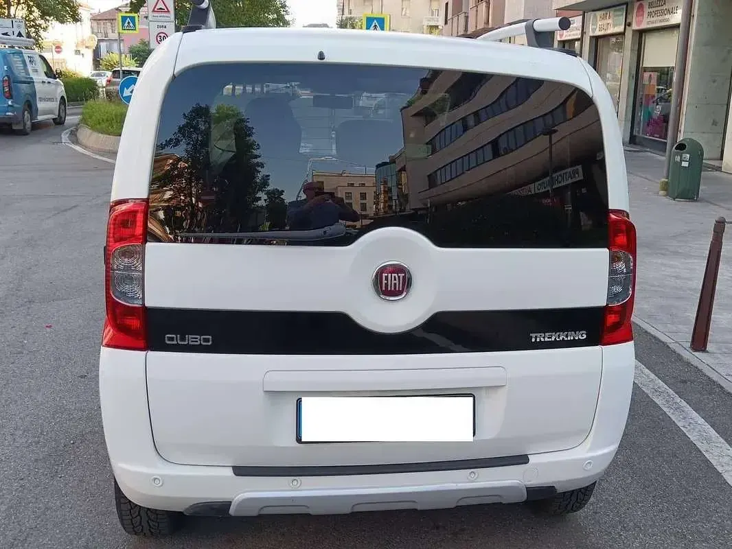 Usata Fiat Qubo Trekking 95 CV (69 kW) 2015 Bianco Monovolume