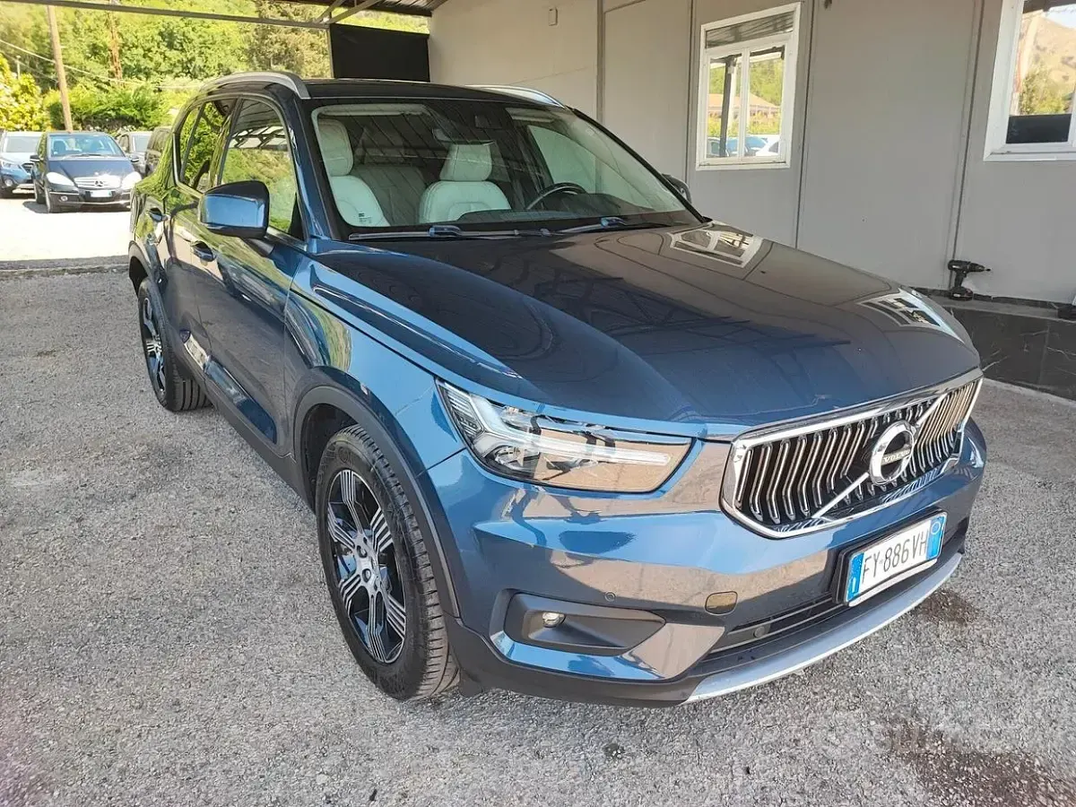 Usata Volvo XC40 R-Design 150 CV (110 kW) 2019 Blu SUV