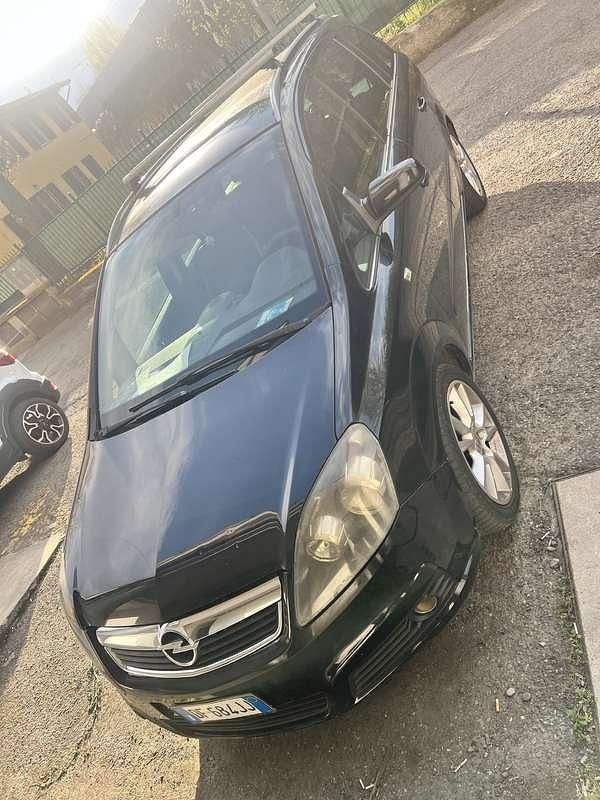 Usata Opel Zafira Enjoy 120 CV (88 kW) 2006 Monovolume