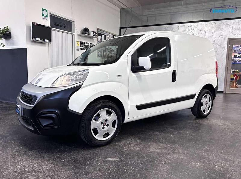 Usata Fiat Fiorino 95 CV (69 kW) 2023 Vernice standard Monovolume