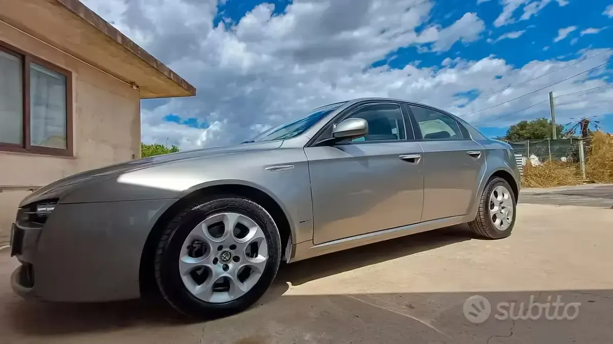 Usata Alfa Romeo 159 150 CV (110 kW) 2007 Grigio Berlina