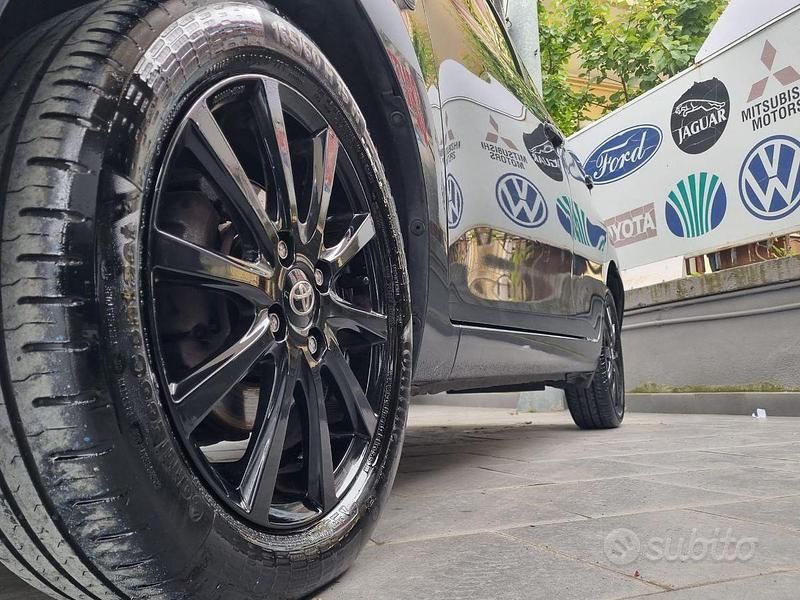 Usata Toyota Aygo X-pure 69 CV (50 kW) 2015 Non specificato Utilitaria