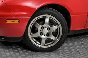 Usata Mazda MX5 116 CV (85 kW) 1990 Rosso Cabrio