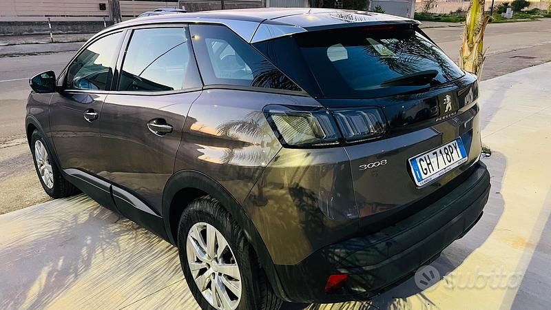 Usata Peugeot 3008 130 CV (95 kW) 2022 Grigio Berlina