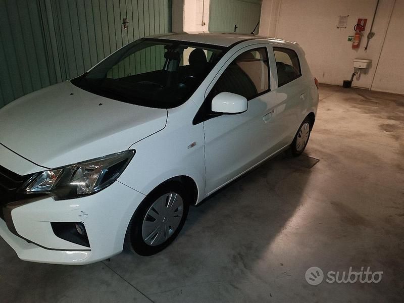 Usata Mitsubishi Space Star 71 CV (52 kW) 2020 Bianco Utilitaria