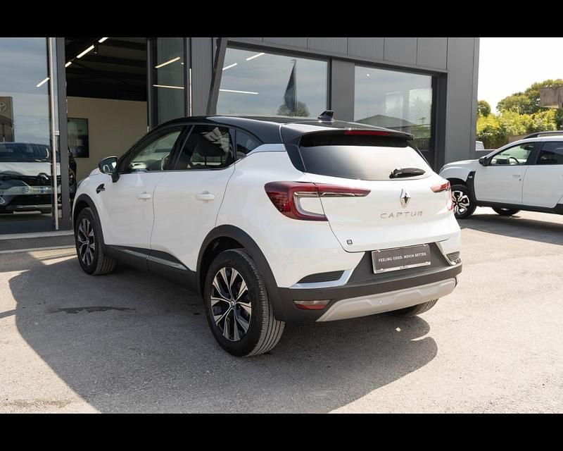Usata Renault Captur Techno 140 CV (102 kW) 2023 Bianco SUV
