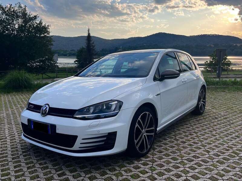 Bianco Usata 2014 VW Golf VII GTD Tre volumi | 17.490 € (Cara) - Immagine 1/4