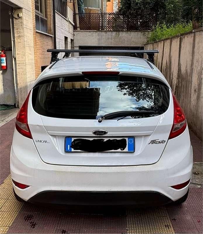 Usata Ford Fiesta Ghia 82 CV (60 kW) 2012 Utilitaria