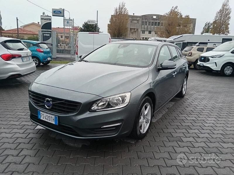 Usata Volvo V60 Kinetic 120 CV (88 kW) 2018 Other Station wagon