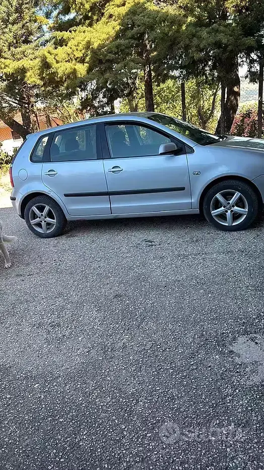 Usata VW Polo 75 CV (55 kW) 2002 Grigio Utilitaria