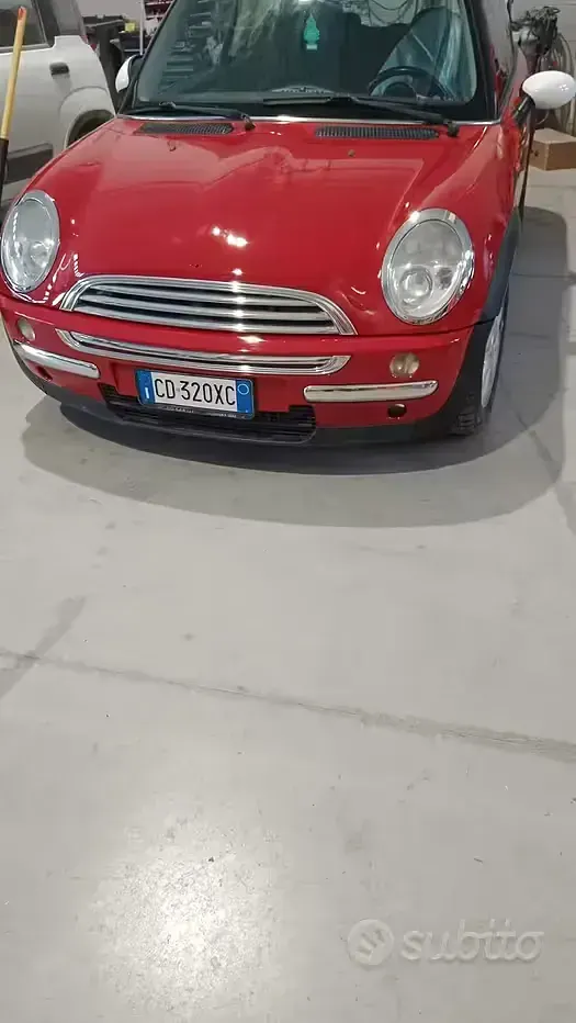 Usata Mini One D 75 CV (55 kW) 2003 Rosso Utilitaria