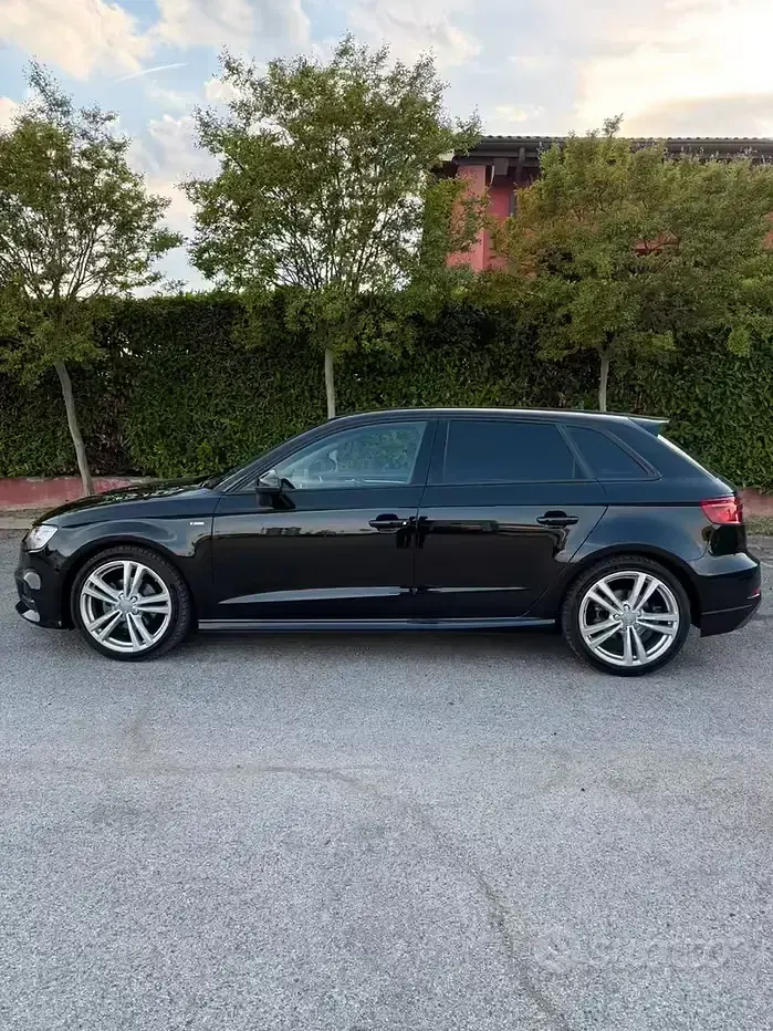 Usata Audi A3 Sportback S-Line 150 CV (110 kW) 2019 Nero Utilitaria