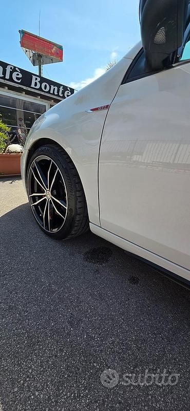 Usata VW Golf VI GTI 211 CV (155 kW) 2010 Bianco Utilitaria