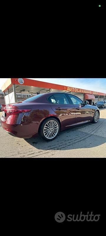 Usata Alfa Romeo Giulia 150 CV (110 kW) 2018 Berlina