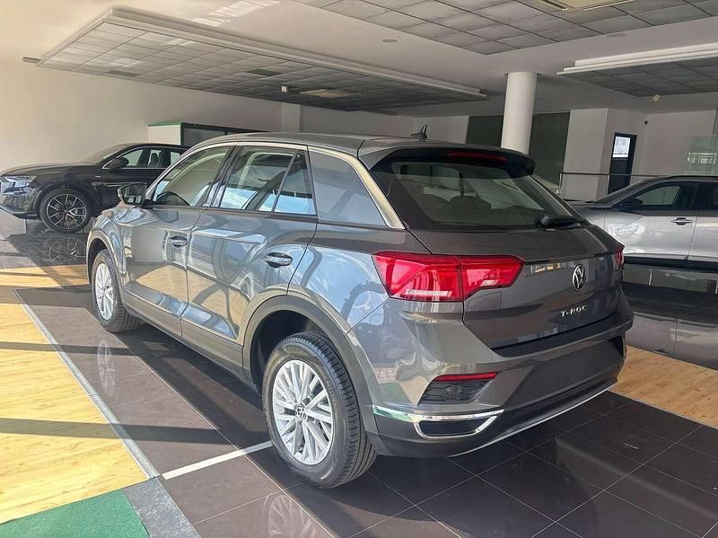 Usata VW T-Roc Business 150 CV (110 kW) 2021 Grigio SUV
