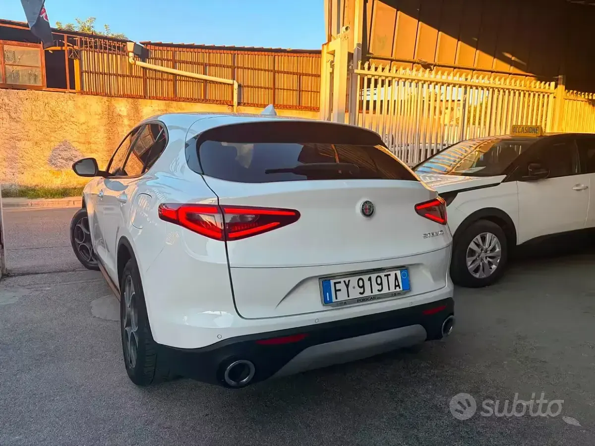 Usata Alfa Romeo Stelvio 160 CV (117 kW) 2019 Bianco SUV