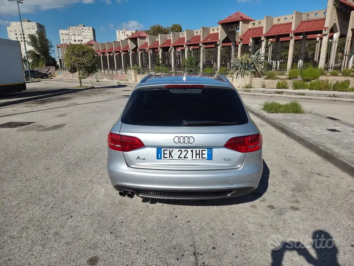 Usata Audi A4 143 CV (105 kW) 2012 Grigio Station wagon