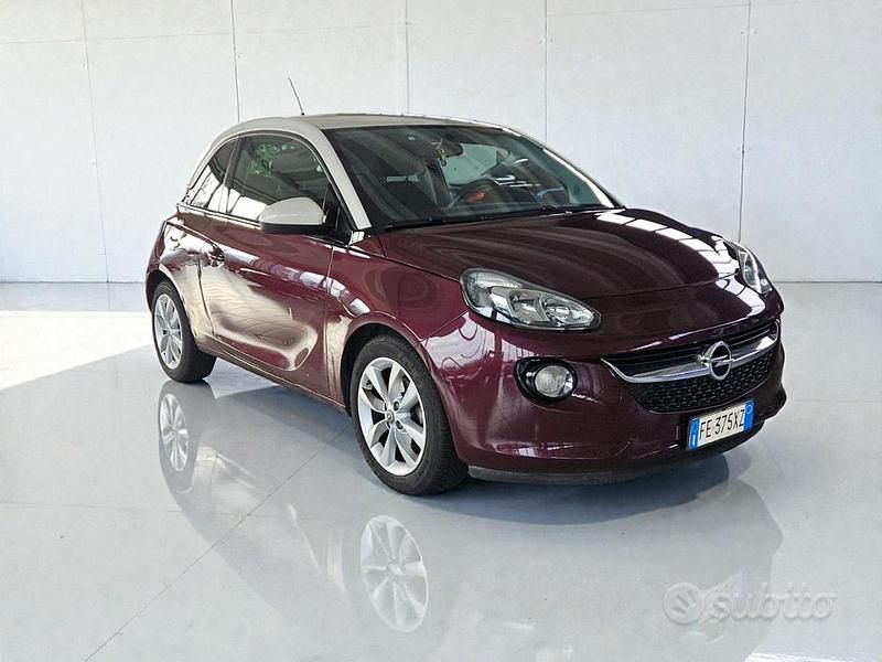 Usata Opel Adam Jam 87 CV (63 kW) 2016 Bordeaux metallizzato Utilitaria