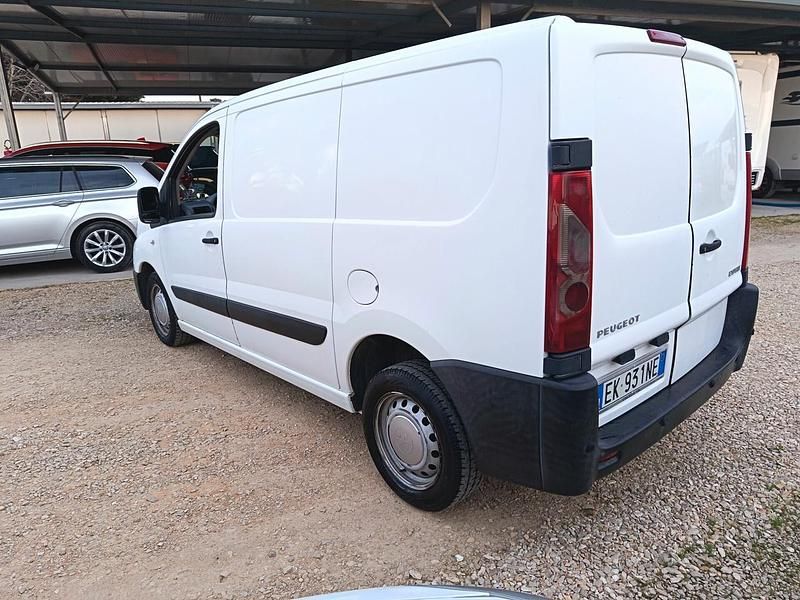 Usata Peugeot Expert 127 CV (93 kW) 2012 Bianco Furgone