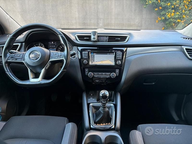 Usata Nissan Qashqai N-Connecta 2018 Bianco SUV