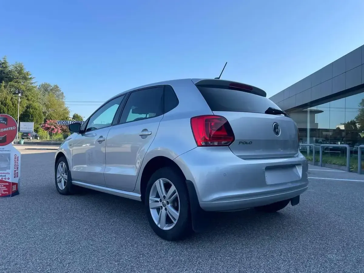Usata VW Polo Match 60 CV (44 kW) 2012 Argento Utilitaria