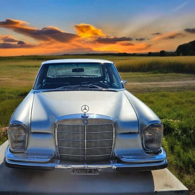 Argento Usata 1967 Mercedes 250 SE Tre volumi | 15.400 € - Immagine 1/4