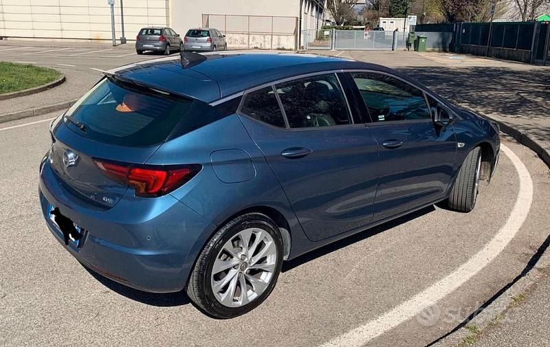 Usata Opel Astra 136 CV (100 kW) 2016 Blu Berlina