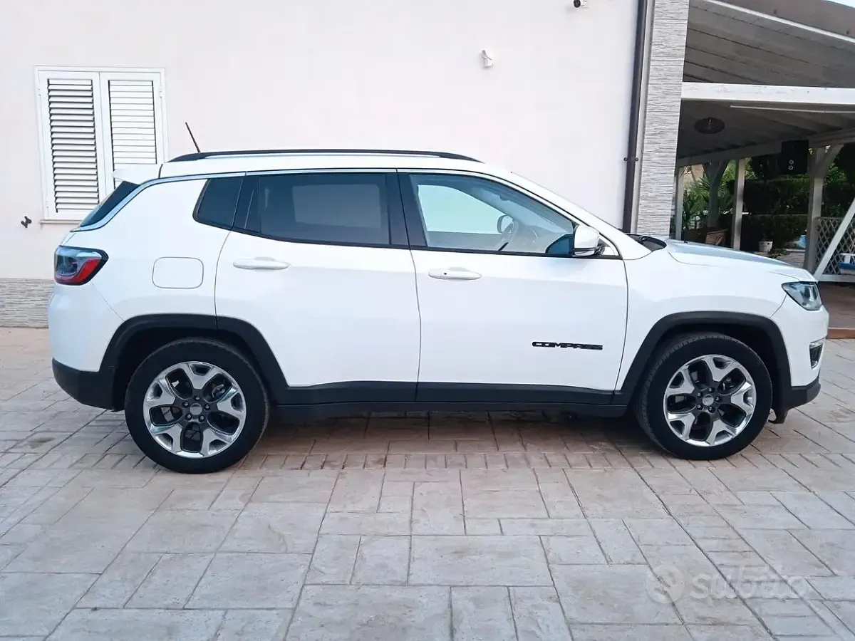 Usata Jeep Compass 120 CV (88 kW) 2019 Bianco SUV