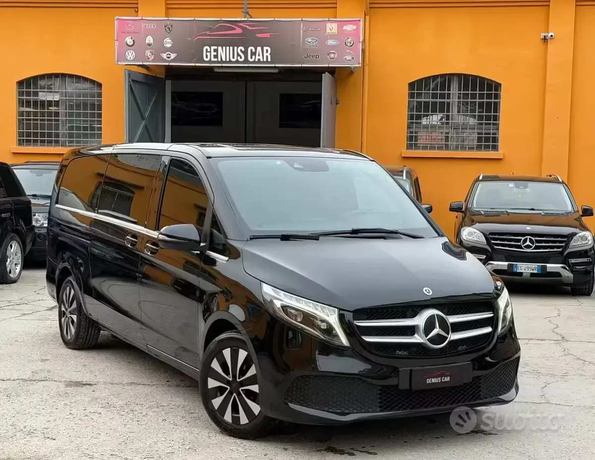 Usata Mercedes V220 Executive 163 CV (119 kW) 2022 Nero Monovolume