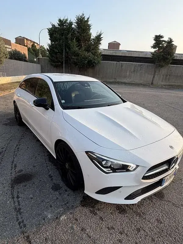 Usata Mercedes CLA200 Shooting Brake Executive 150 CV (110 kW) 2020 Station wagon