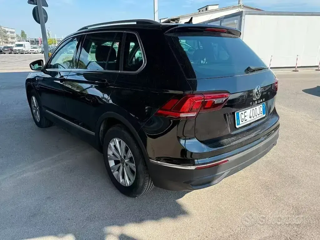 Usata VW Tiguan Elegance 150 CV (110 kW) 2021 Nero SUV