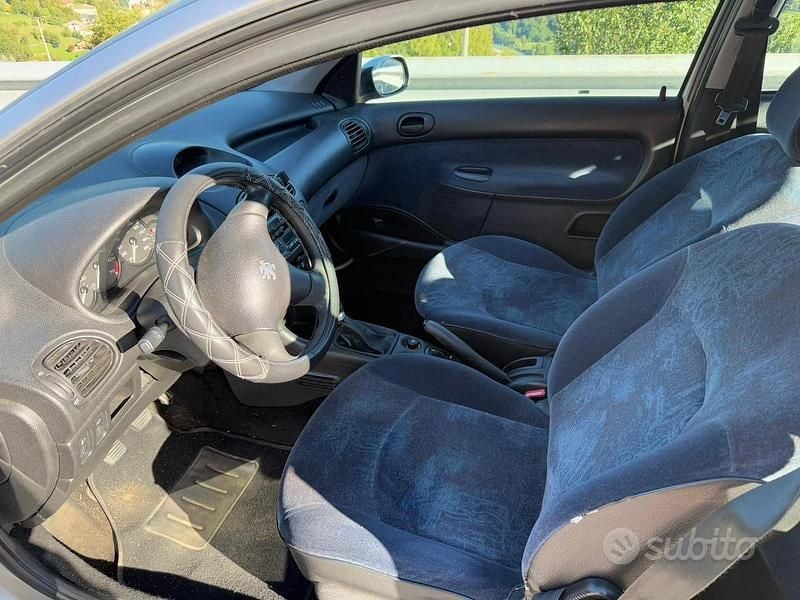 Usata Peugeot 206 2000 Grigio Utilitaria