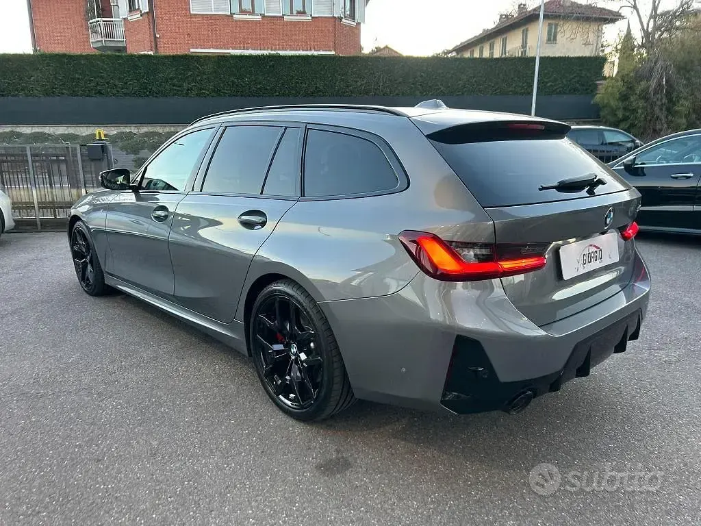 Usata BMW 320e M Sport 190 CV (139 kW) 2025 Grigio Station wagon