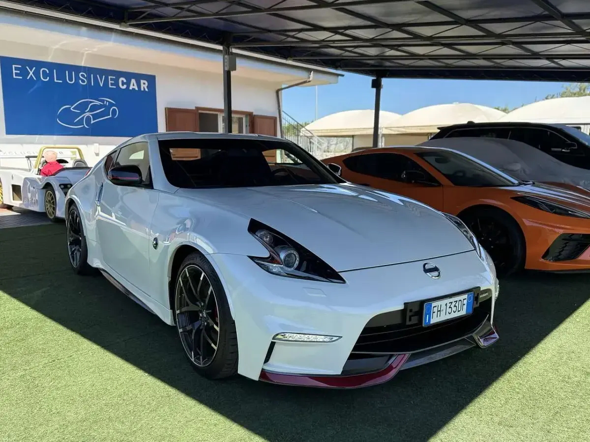 Usata Nissan 370Z Nismo 344 CV (253 kW) 2017 Bianco perla Coupé