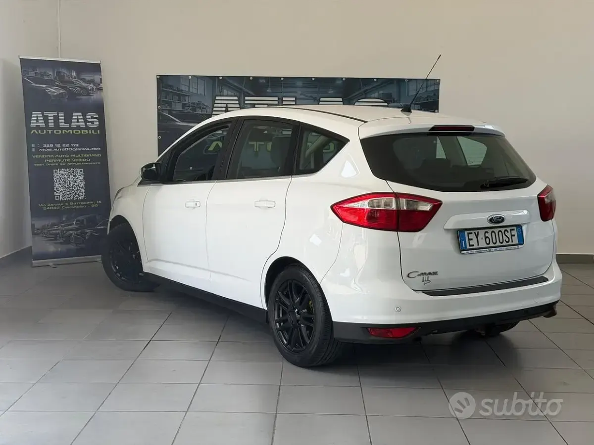 Usata Ford C-MAX Titanium 120 CV (88 kW) 2015 Bianco Monovolume